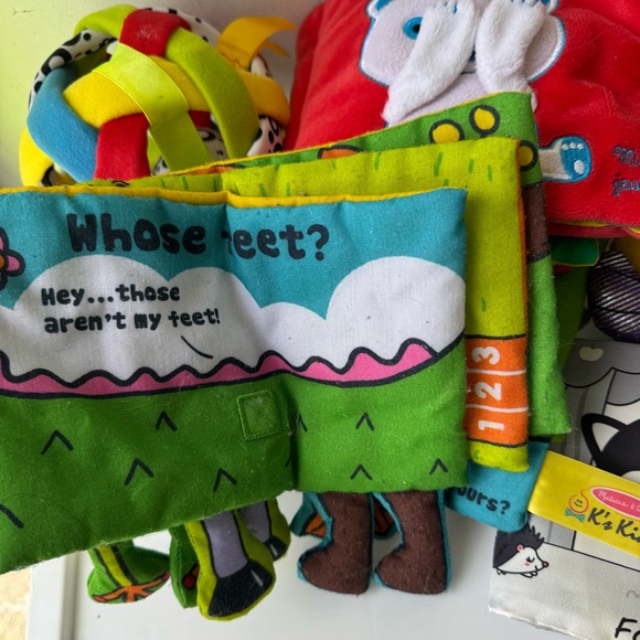 Baby infant soft toy lot peekaboo book black white high contrast sensory - Picture 4 of 12